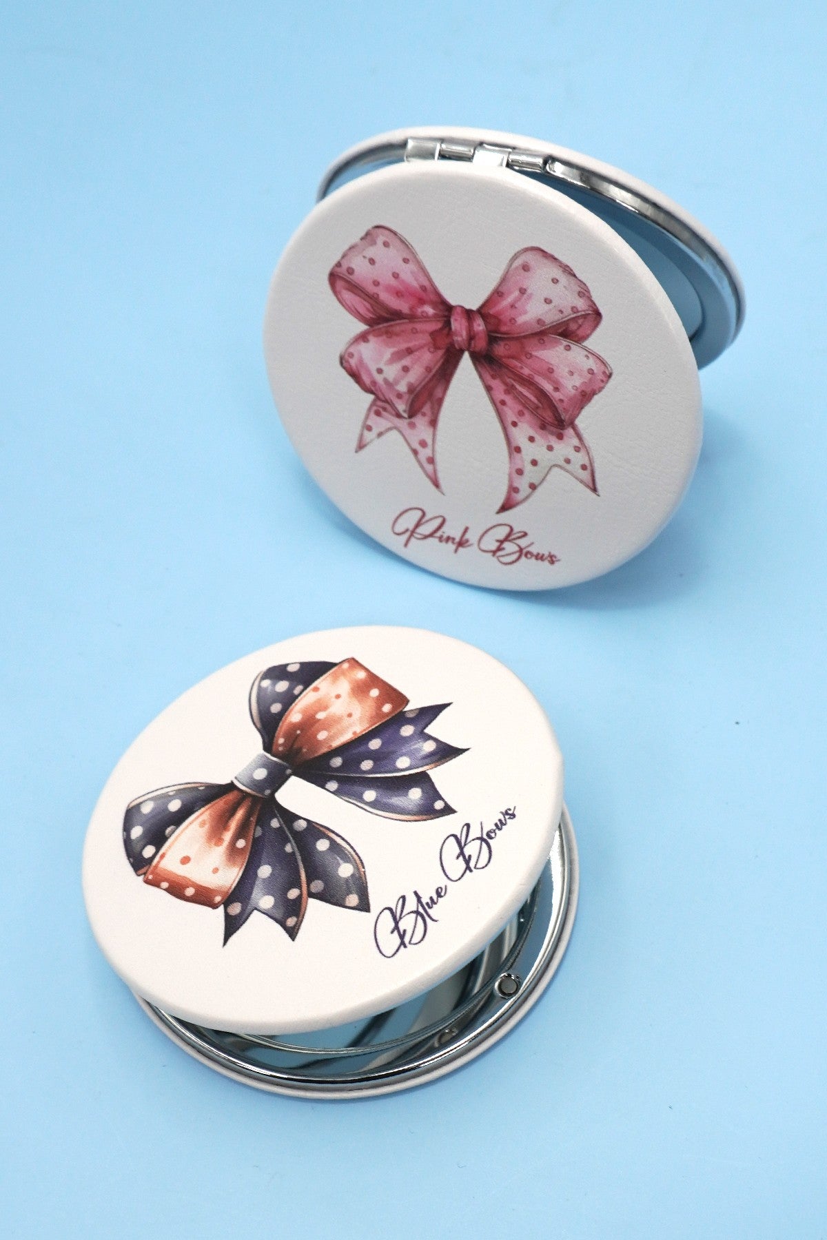 Compact Handheld Bow Mirror