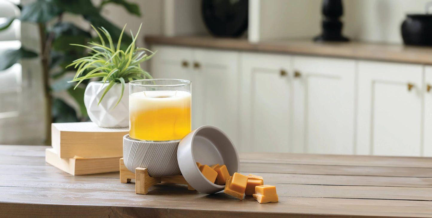 Wooden Pedestal 2-In-1 Classic Warmer - Southern Sassy Boutique