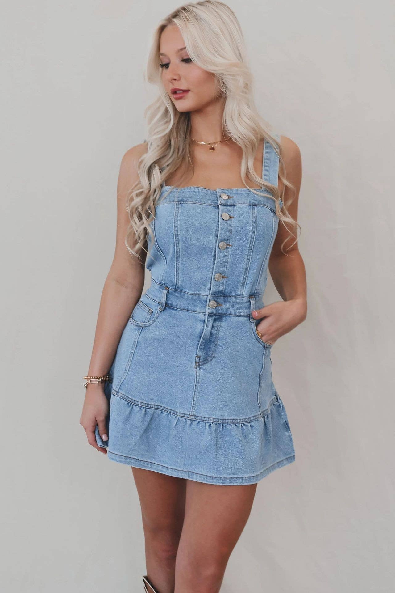 Chic Sleeveless Denim Dress For Women