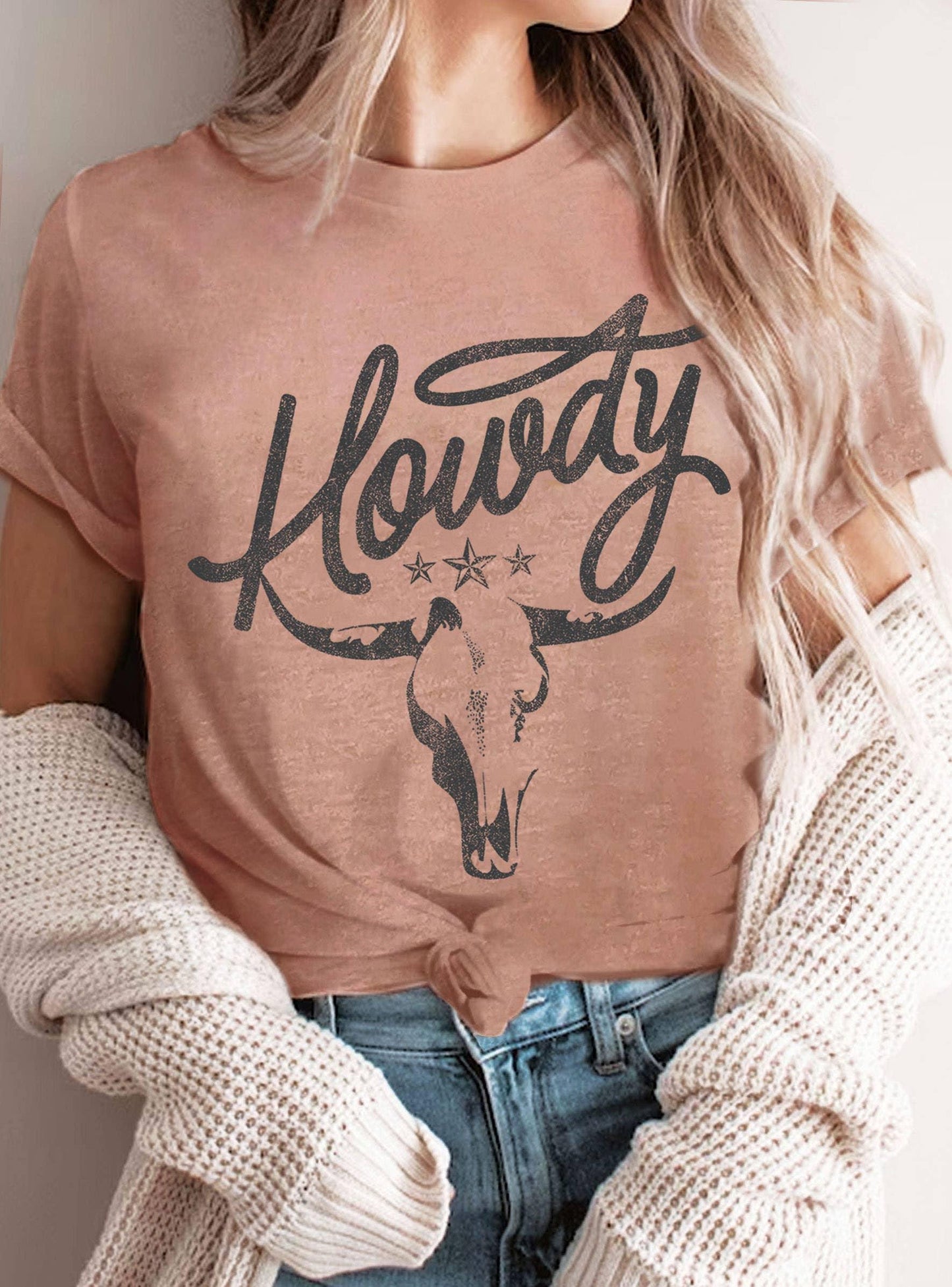 HOWDY COW SKULL GRAPHIC TSHIRTS - Southern Sassy Boutique