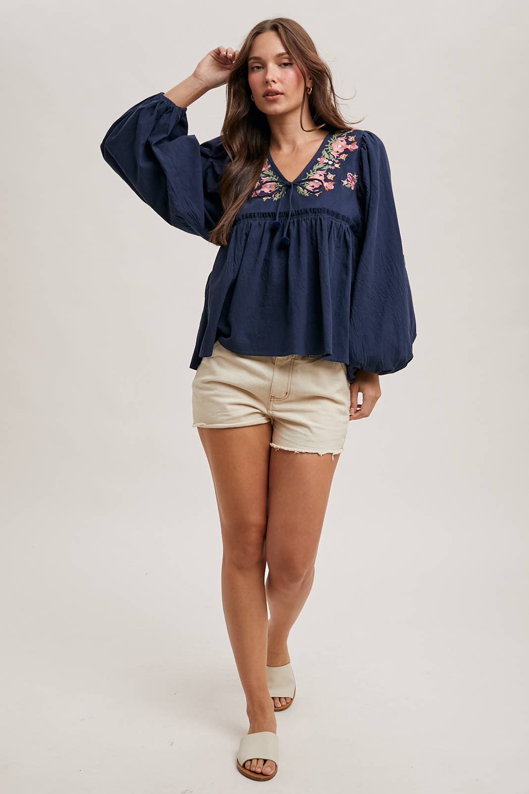 FLORAL EMBROIDERY BUBBLE SLEEVED BABYDOLL TOP