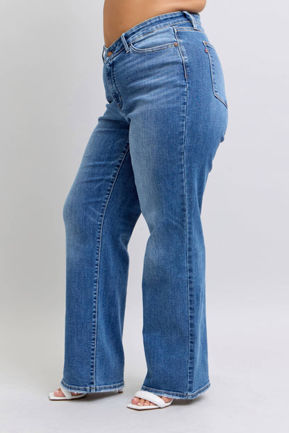 High Waisted V-Front WB Vintage Wash Straight Fit