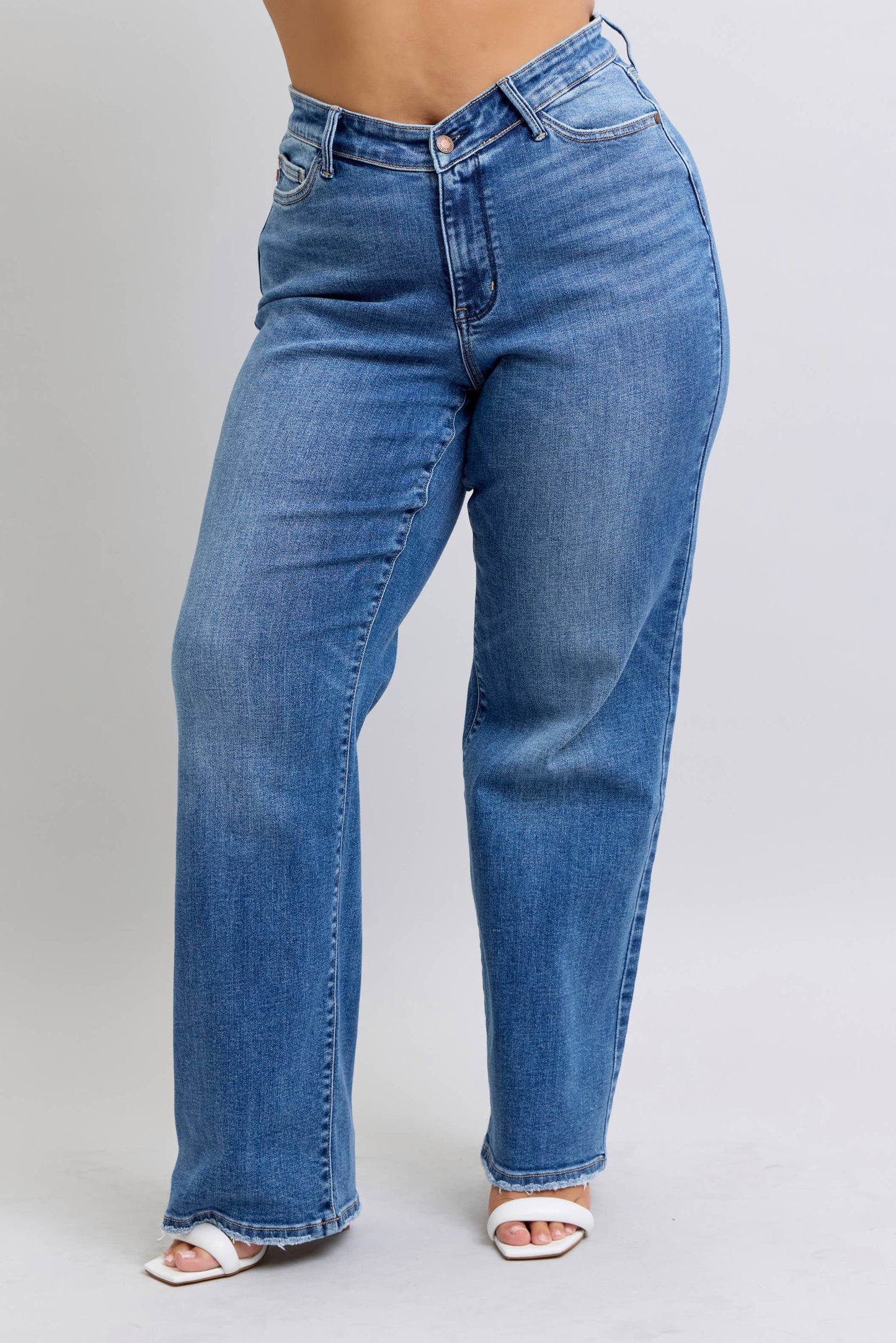 High Waisted V-Front WB Vintage Wash Straight Fit