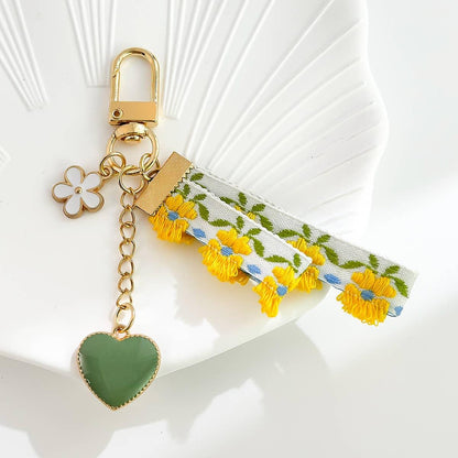 Small Fresh Cloth Daisy Butterfly Love Keychain - Southern Sassy Boutique