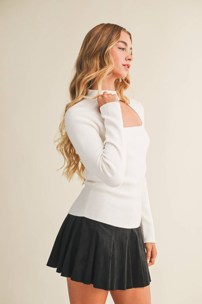 RIBBED MOCK NECK CUT-OUT SWEATER TOP