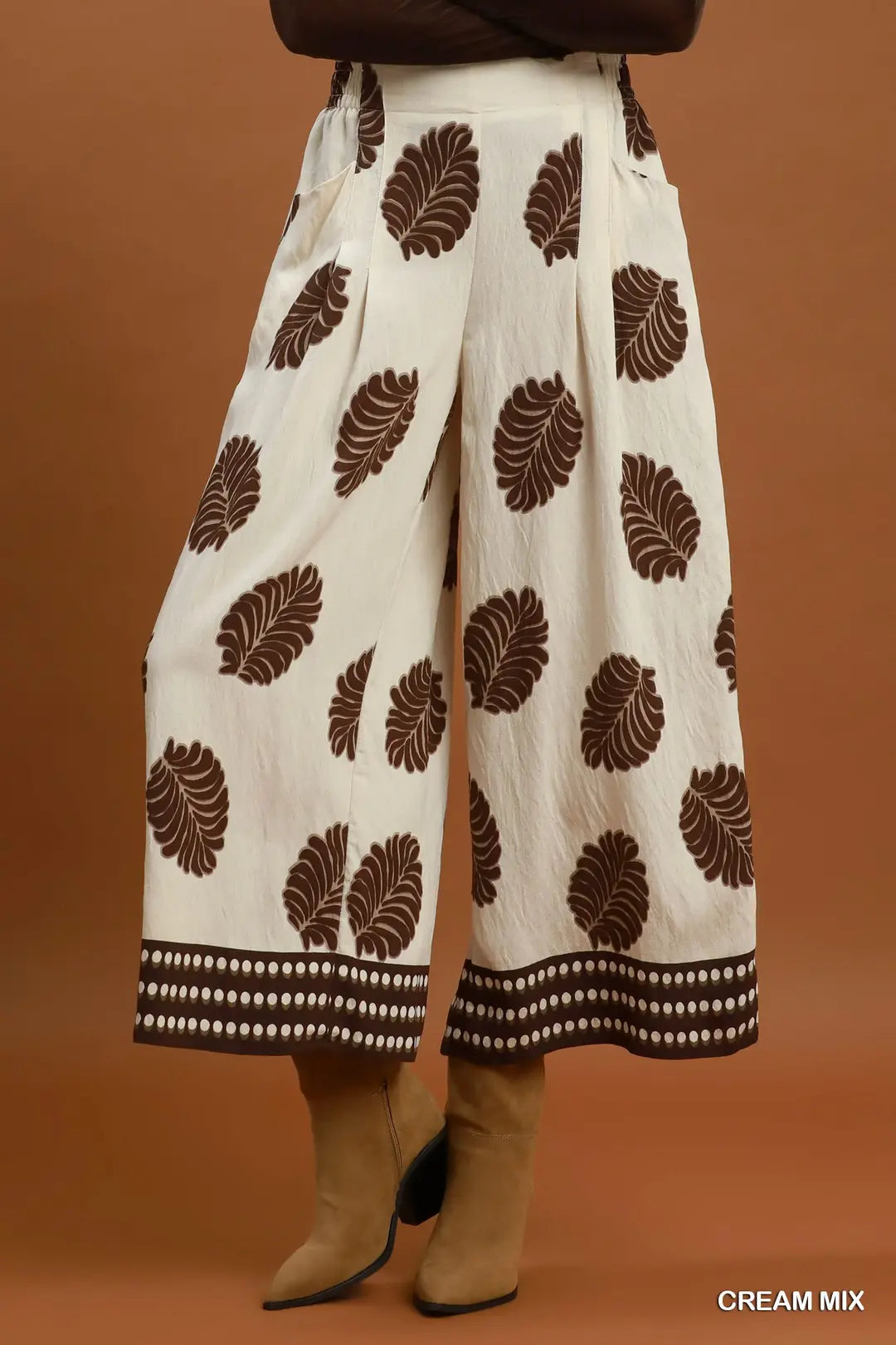 Leaf Print Cropped Wide Leg Pants