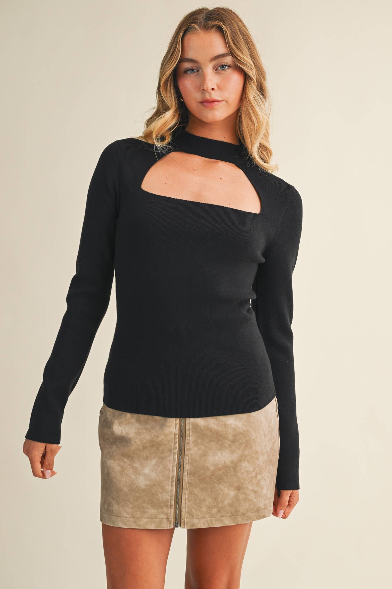 RIBBED MOCK NECK CUT-OUT SWEATER TOP