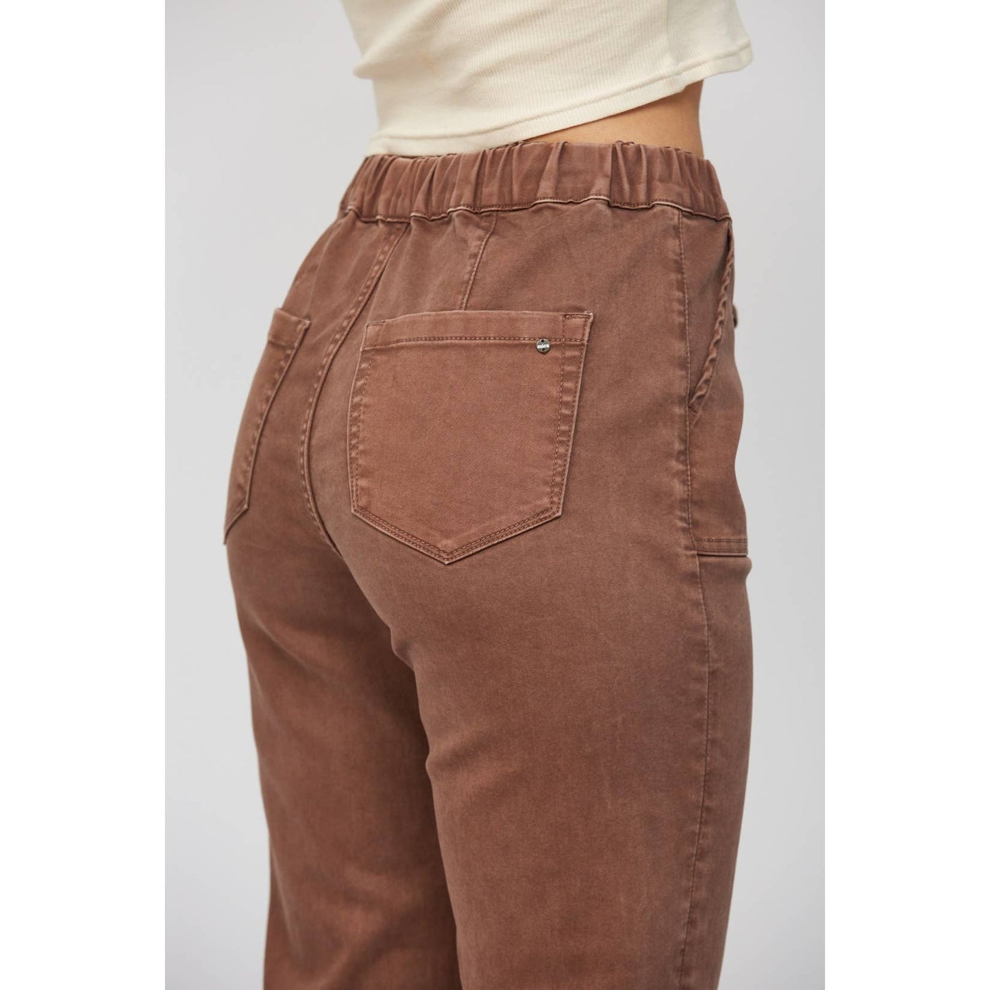 HIGH RISE JOGGER CROP