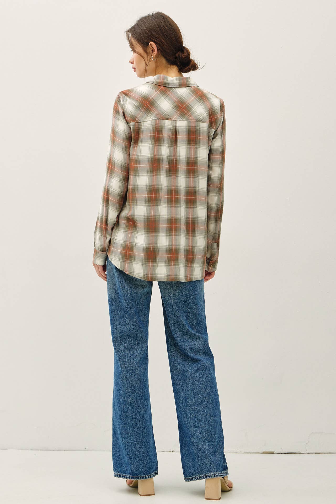 ROBERTSON PLAID LONGSLEEVE BUTTON UP SHIRT