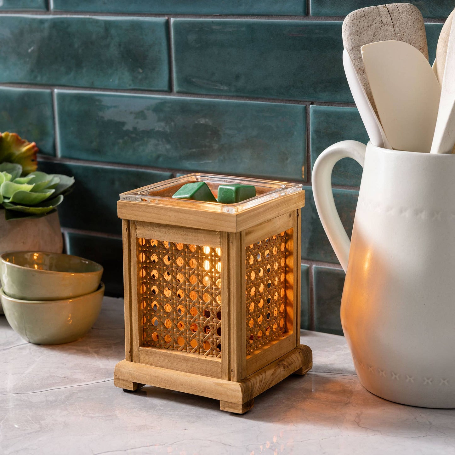 Vintage Bulb illumination Fragrance Warmer-Wood & Cane