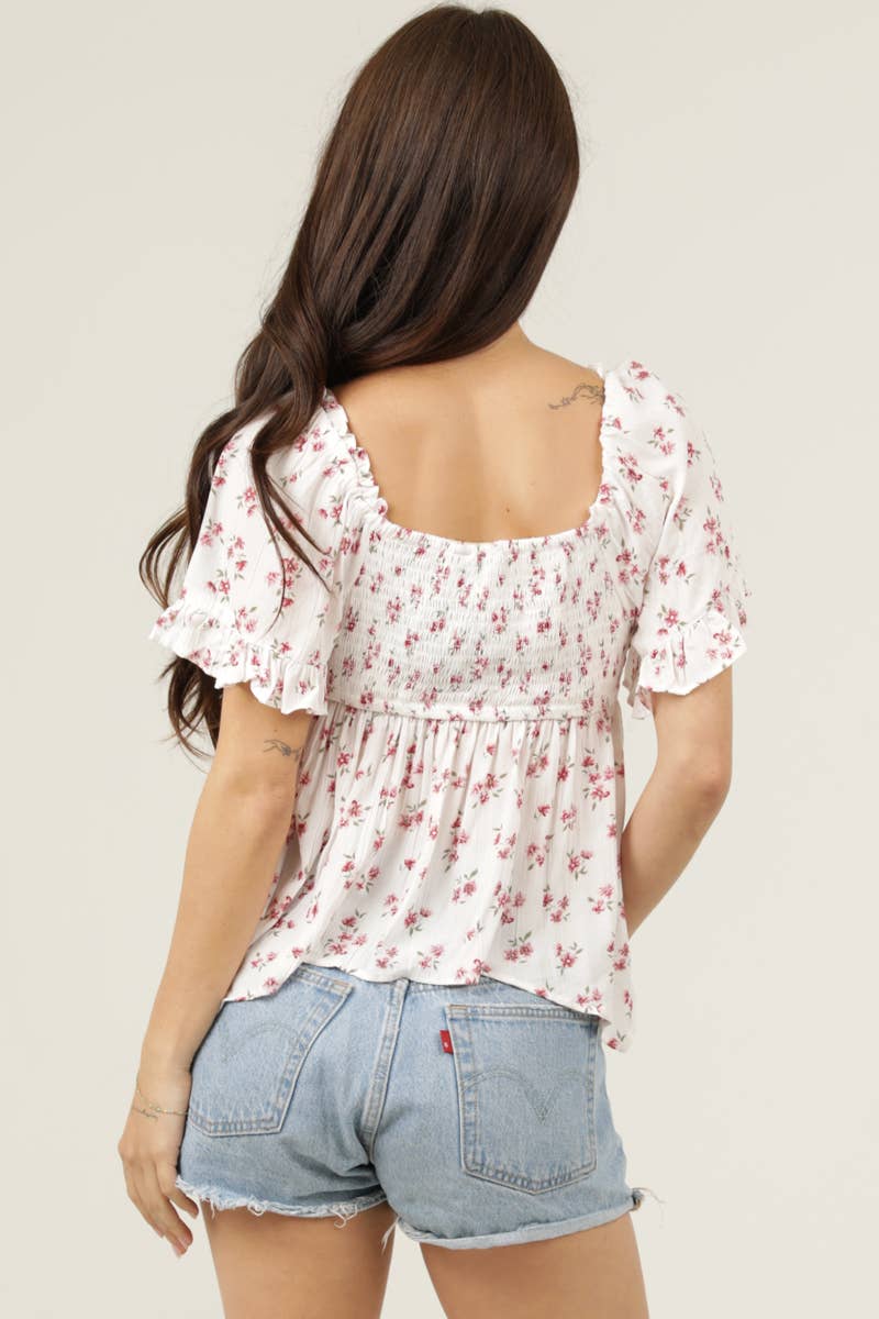 Hanky Hem Ruffle Short Sleeve Top