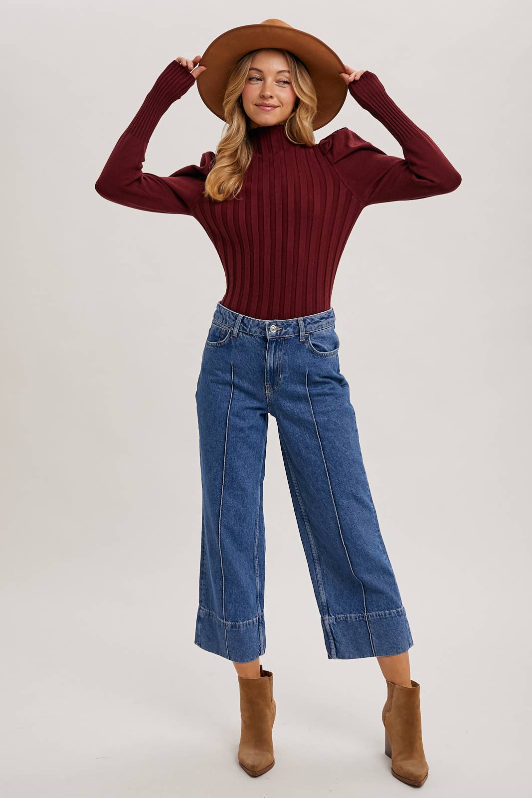 MOCK NECK PUFF SLEEVED KNIT TOP