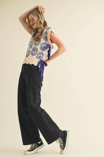 MOCK NECK FLORAL SWEATER VEST