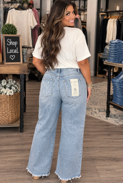Curvy Risen Light Wash Frayed Hem Wide - Leg Jeans