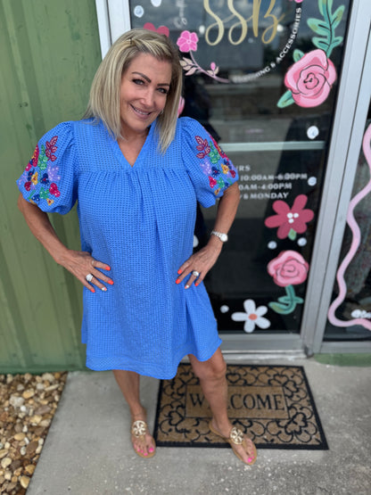Embroidery Sleeve Dress with Square Pattern and Ruffle Sleeves