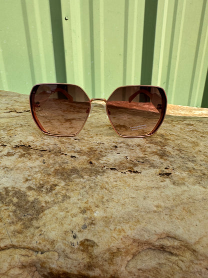 Thin Metallic Frame Large Lens Sunglasses