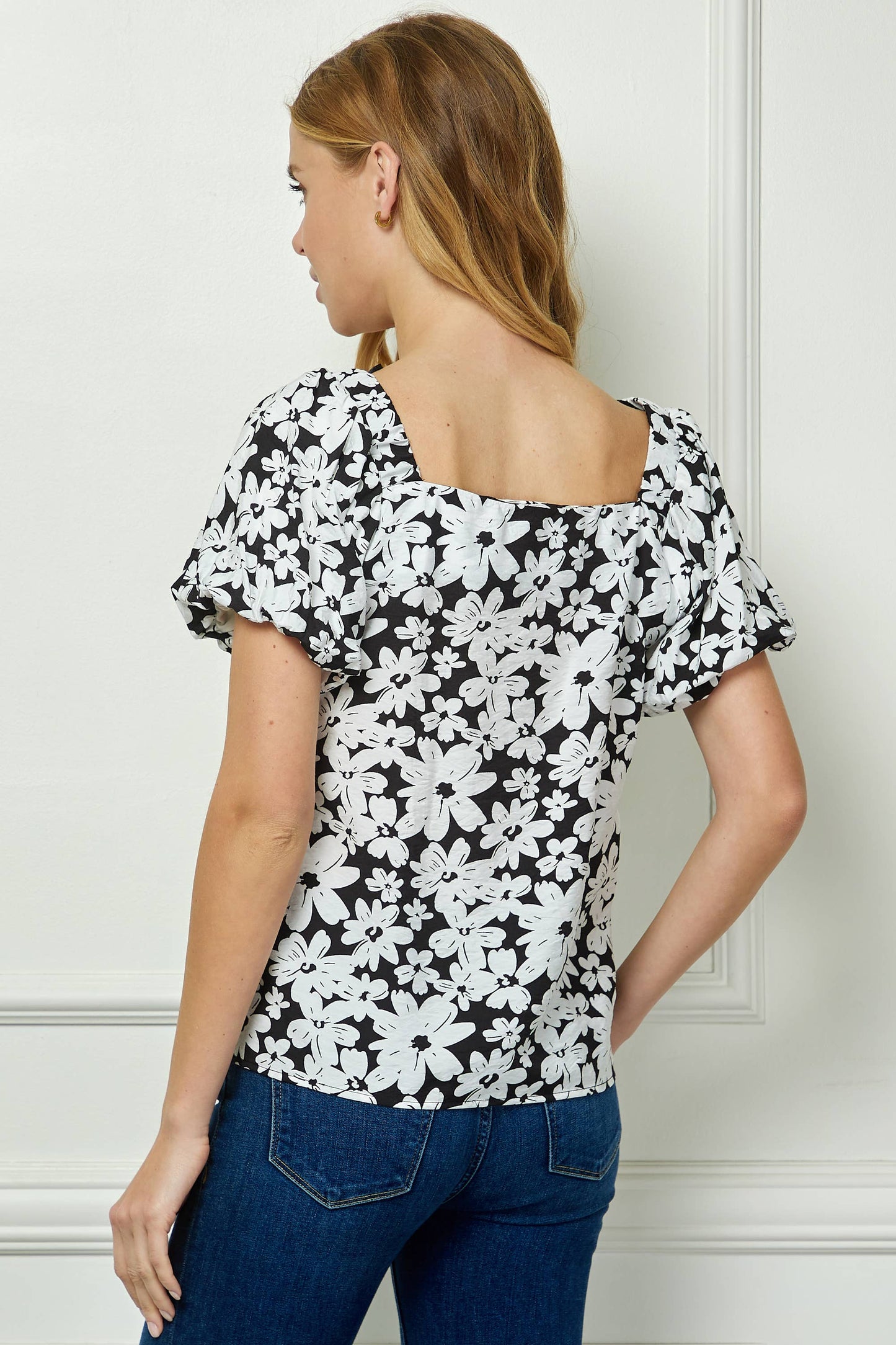 Short Bubble Sleeve Trapeze Blouse