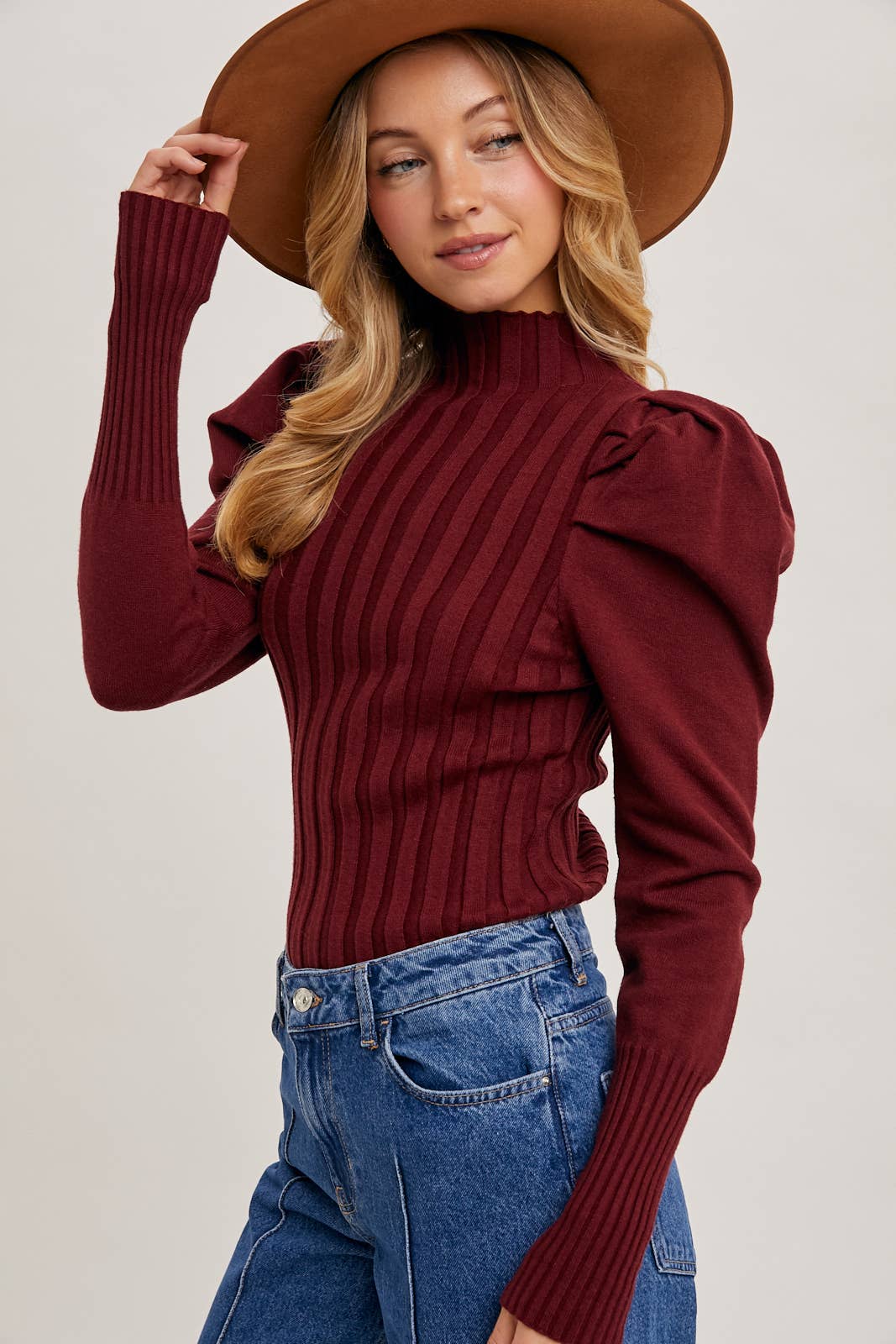 MOCK NECK PUFF SLEEVED KNIT TOP
