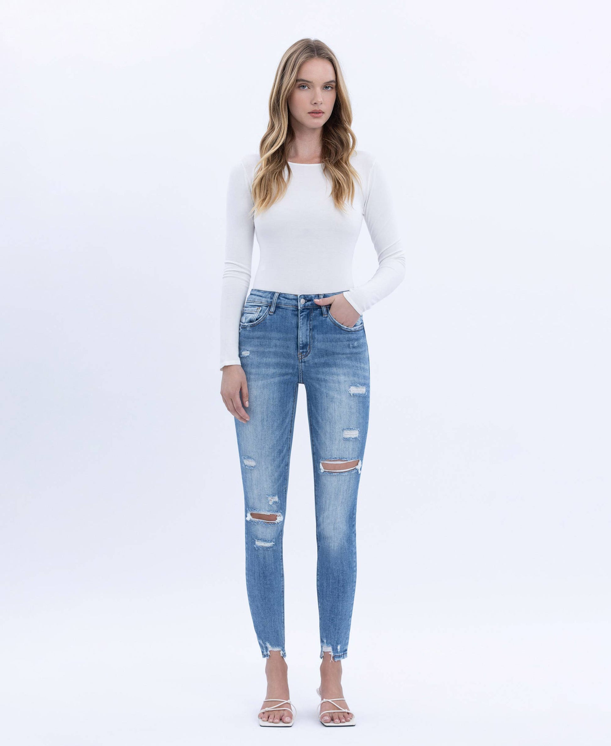 HIGH RISE DISTRESSED CROP SKINNY JEAN - Southern Sassy Boutique