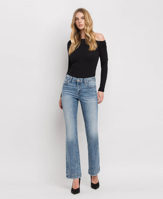 MID RISE SEAMLESS WAISTBAND BOOTCUT JEANS T6266