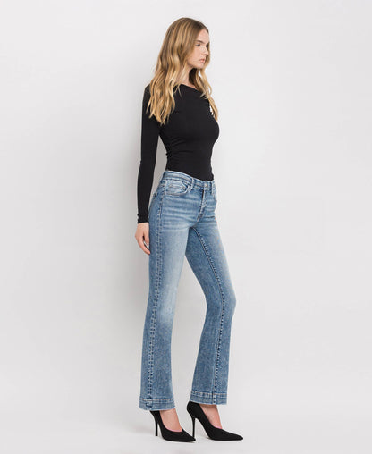 MID RISE SEAMLESS WAISTBAND BOOTCUT JEANS T6266
