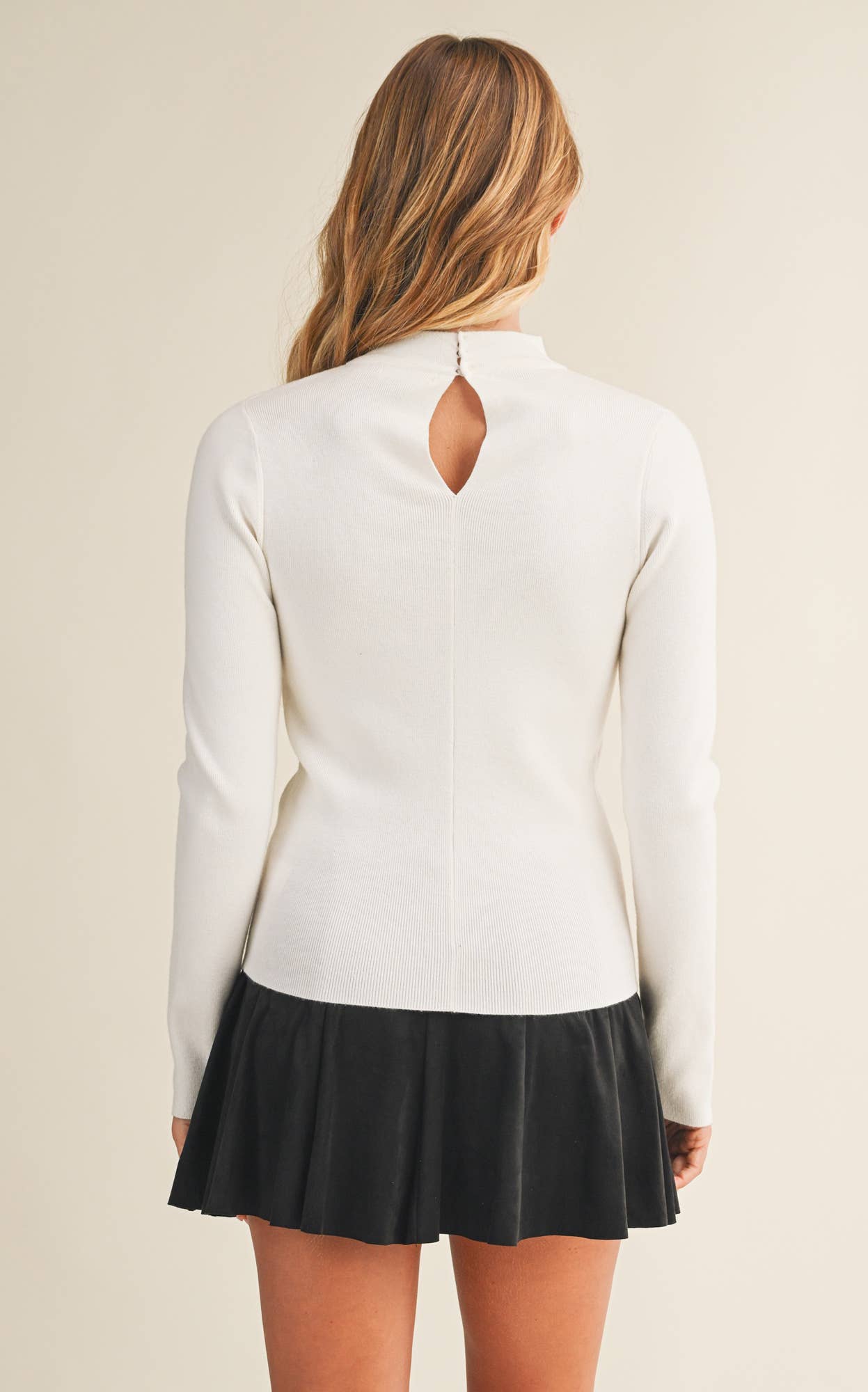 RIBBED MOCK NECK CUT-OUT SWEATER TOP