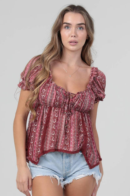 LACE TRIM HANKY HEM SHORT SLEEVE TOP - Southern Sassy Boutique