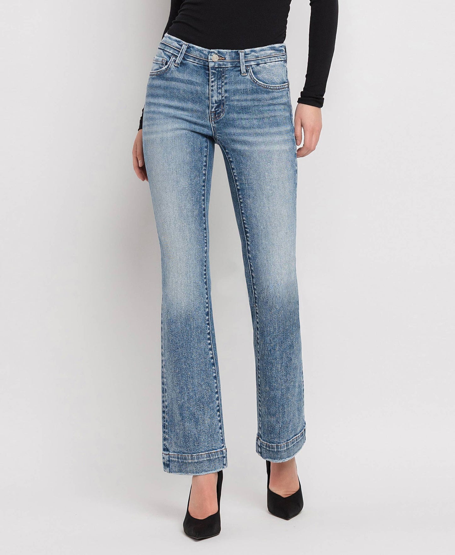 MID RISE SEAMLESS WAISTBAND BOOTCUT JEANS T6266