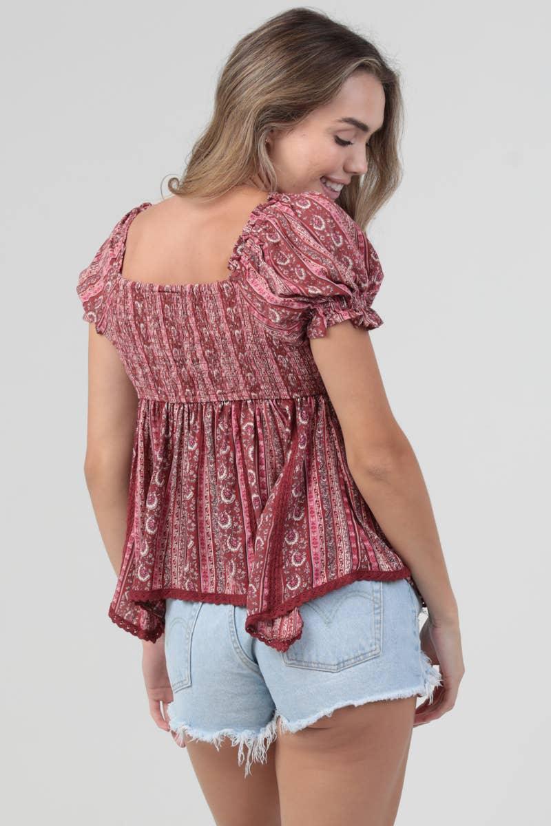 LACE TRIM HANKY HEM SHORT SLEEVE TOP - Southern Sassy Boutique