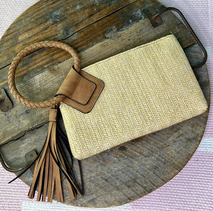 Cheyenne Straw Wristlet/Clutch With Tassel