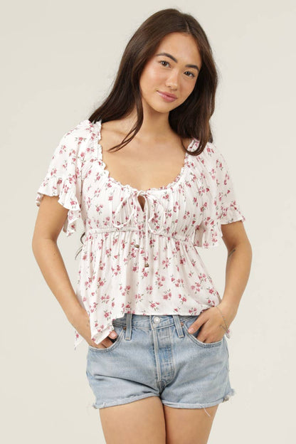 Hanky Hem Ruffle Short Sleeve Top