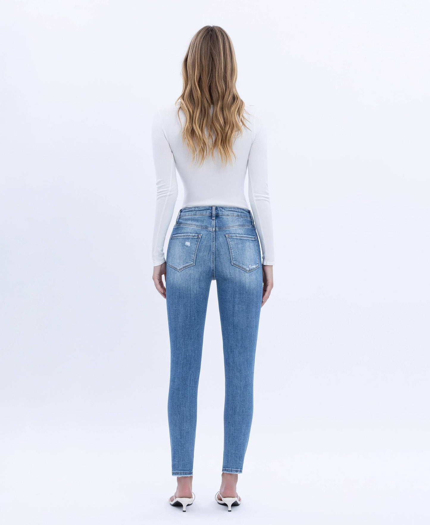 HIGH RISE DISTRESSED CROP SKINNY JEAN - Southern Sassy Boutique