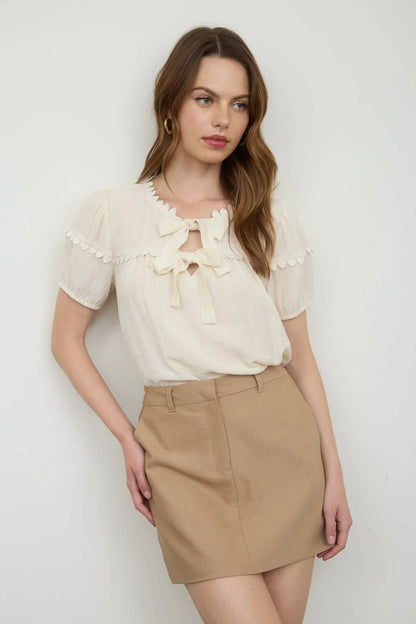 SCALLOP TRIM FRONT TIE DETAIL PUFF SLEEVE TOP - Southern Sassy Boutique